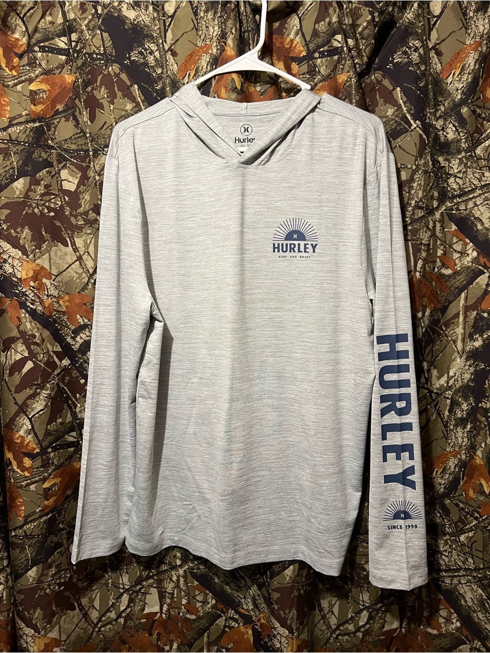 Hurley long sleeve tee NWOT